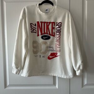 NIKE SPORTSWEAR WOMEN'S FLEECE CREWNECK SWEATSHIRT SAIL / BLACK - WHITE / SM